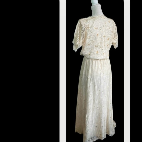 ISABELLE GERHART HOUSTON | 14 | BECKY BISOULIS Ivory Gold Lace Vtg Wedding Dress - Picture 14 of 16